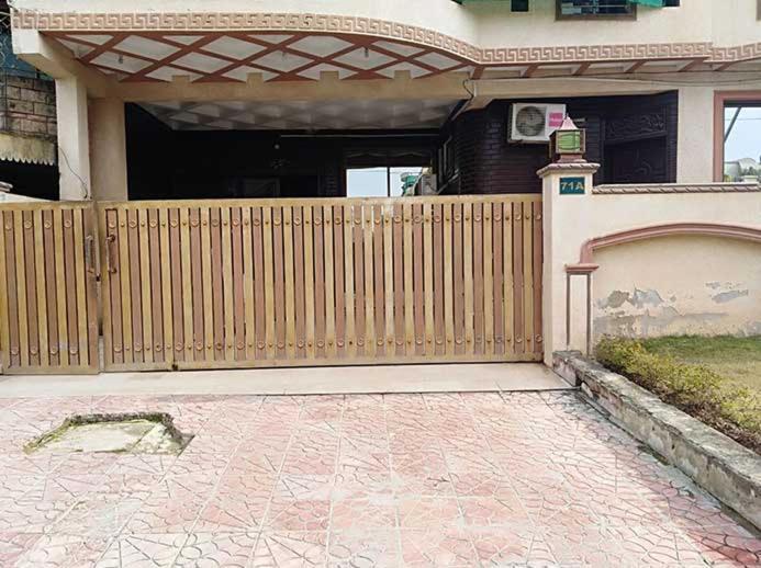 Butt Lodges 4 Islamabad Exterior foto